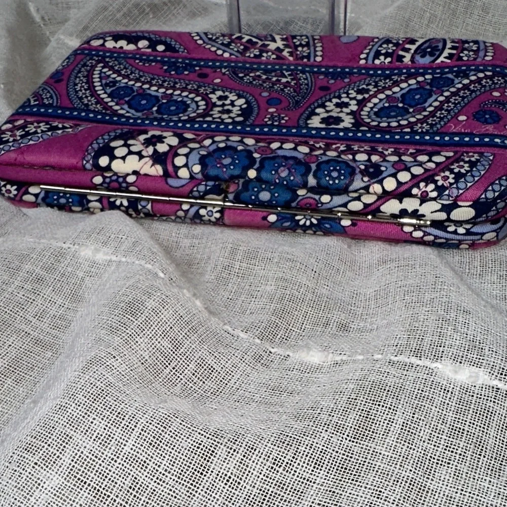 Vera Bradley Boysenberry Paisley Pattern Opera Wallet Style Clutch Designer EUC - Picture 16 of 16